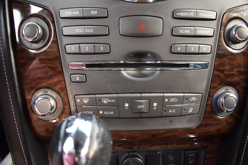 Nissan Armada photo 25