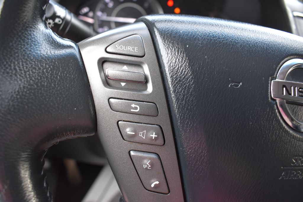 Nissan Armada photo 29