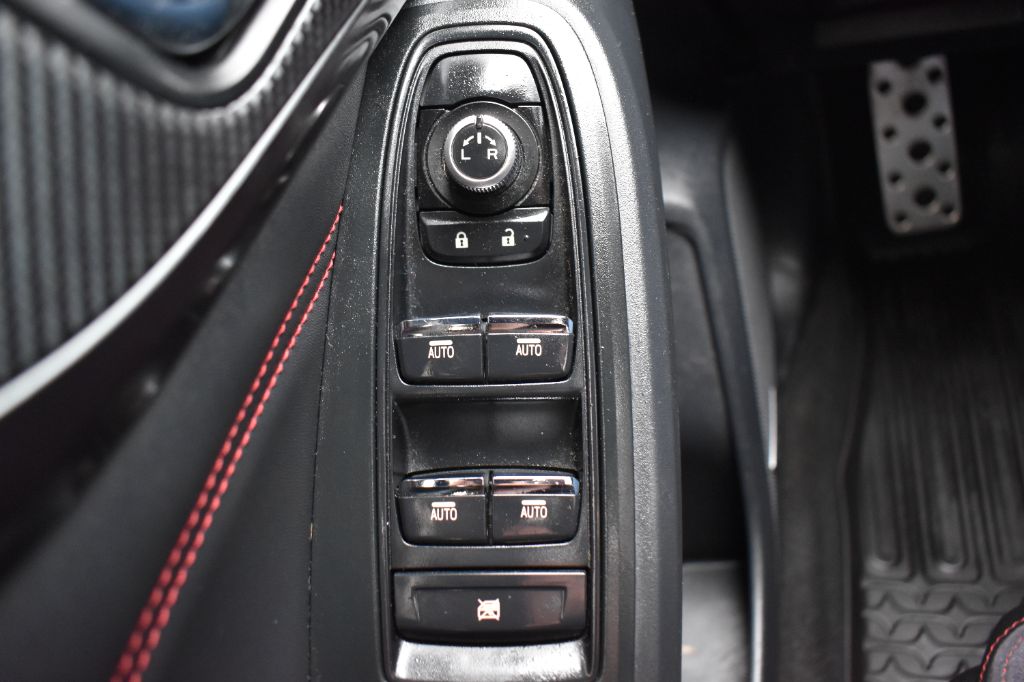 Subaru WRX photo 13