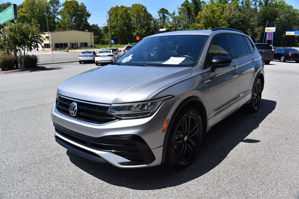 2022 Volkswagen Tiguan SE R-LINE BLACK
