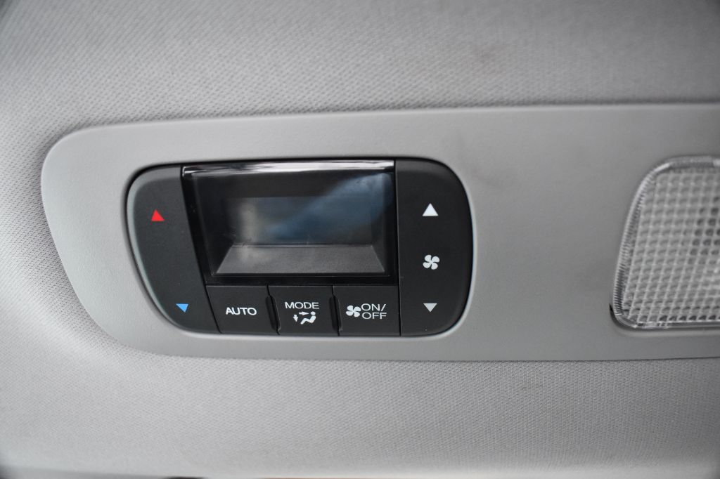 Honda Odyssey photo 14