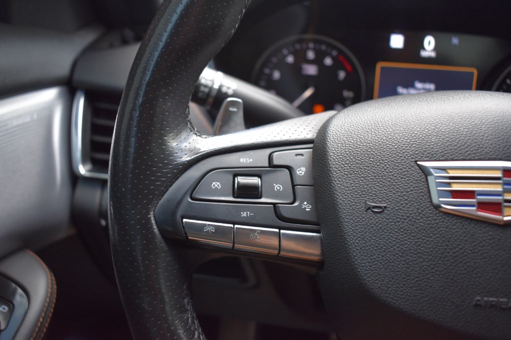 Cadillac CT5 photo 20