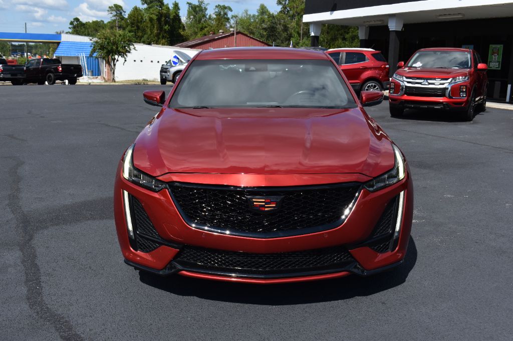 Cadillac CT5 photo 2
