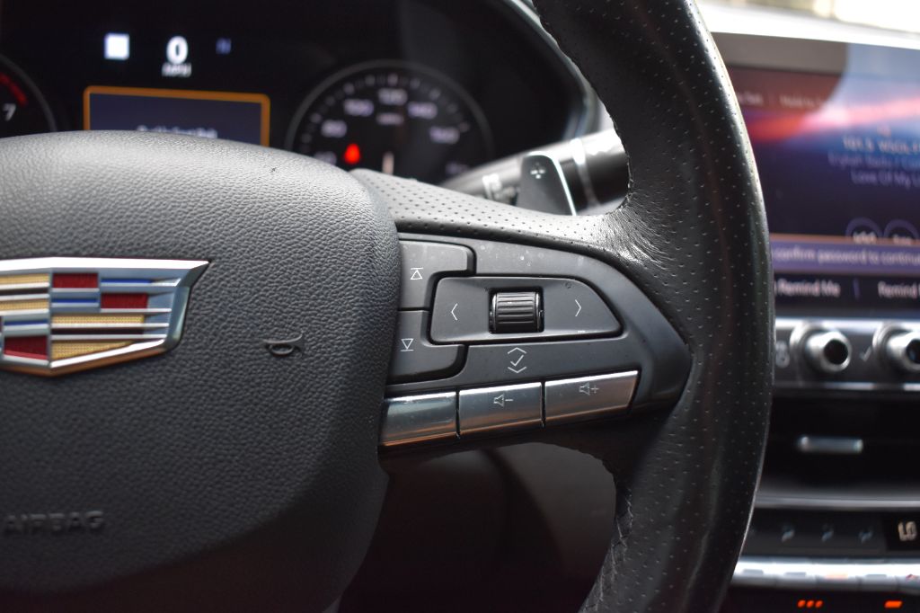 Cadillac CT5 photo 21