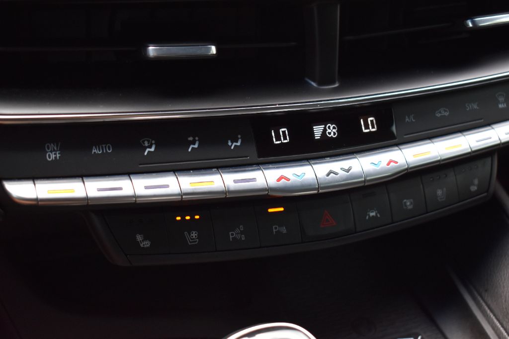 Cadillac CT5 photo 19