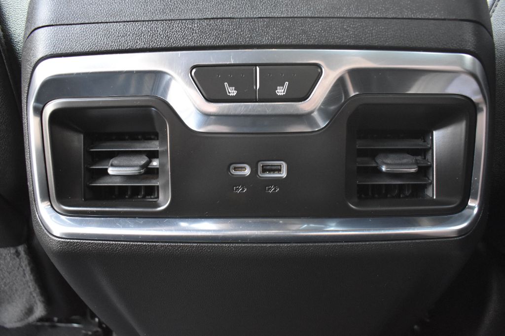 2023 Chevrolet Silverado 1500 LTZ - Photo 12