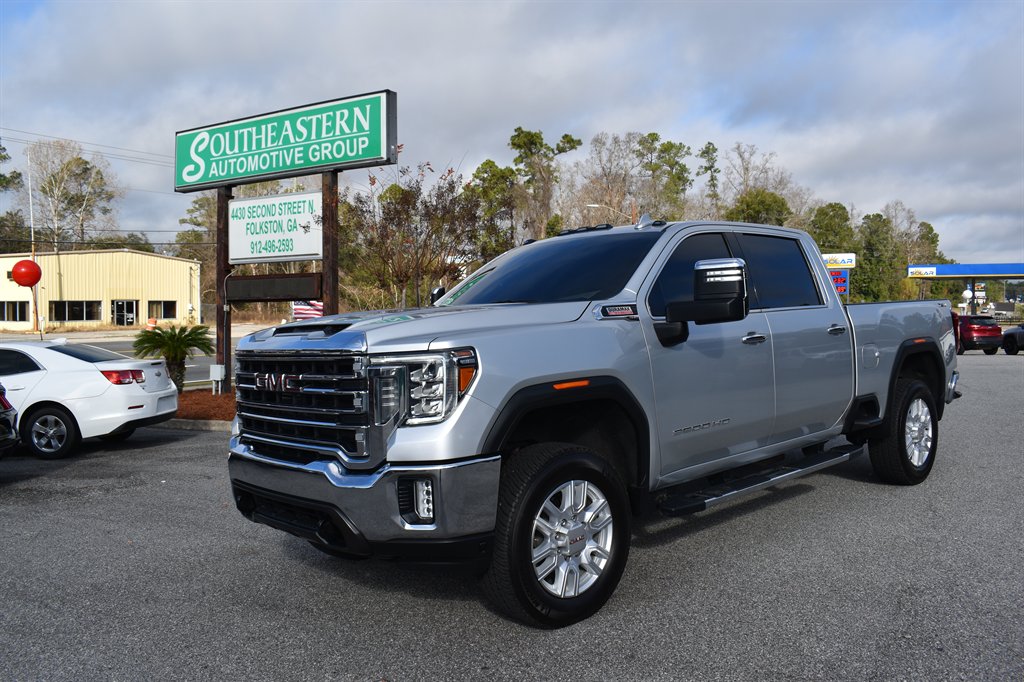 2022 GMC Sierra SLT's photo