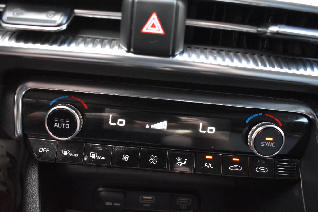 Kia K5 photo 19