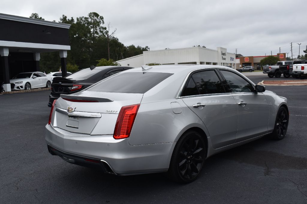 Cadillac CTS photo 5