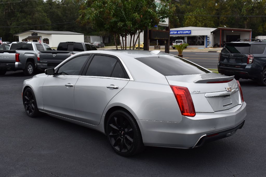 Cadillac CTS photo 7
