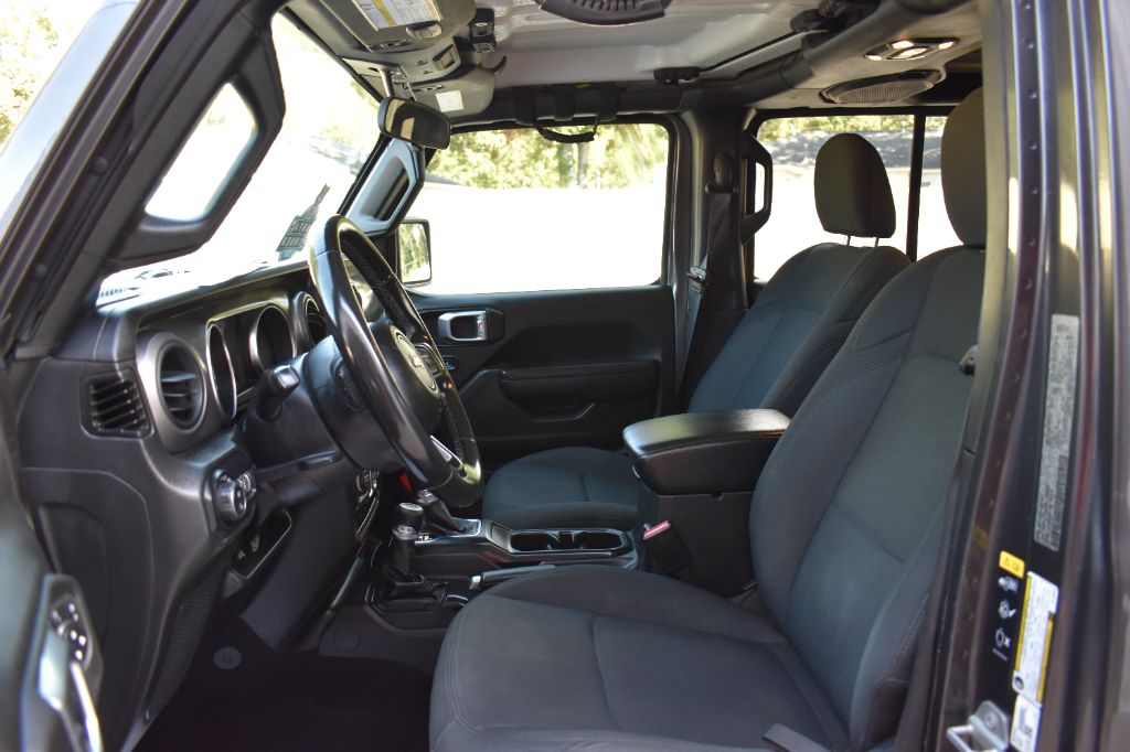 Jeep Gladiator photo 9