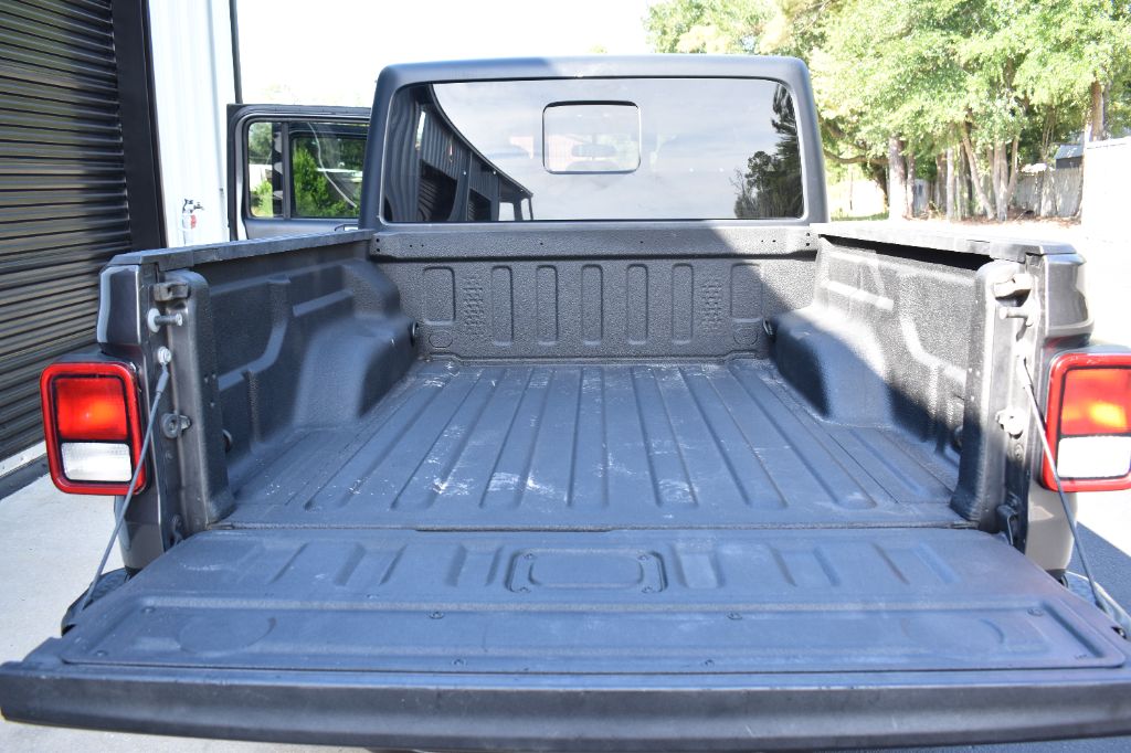 Jeep Gladiator photo 11