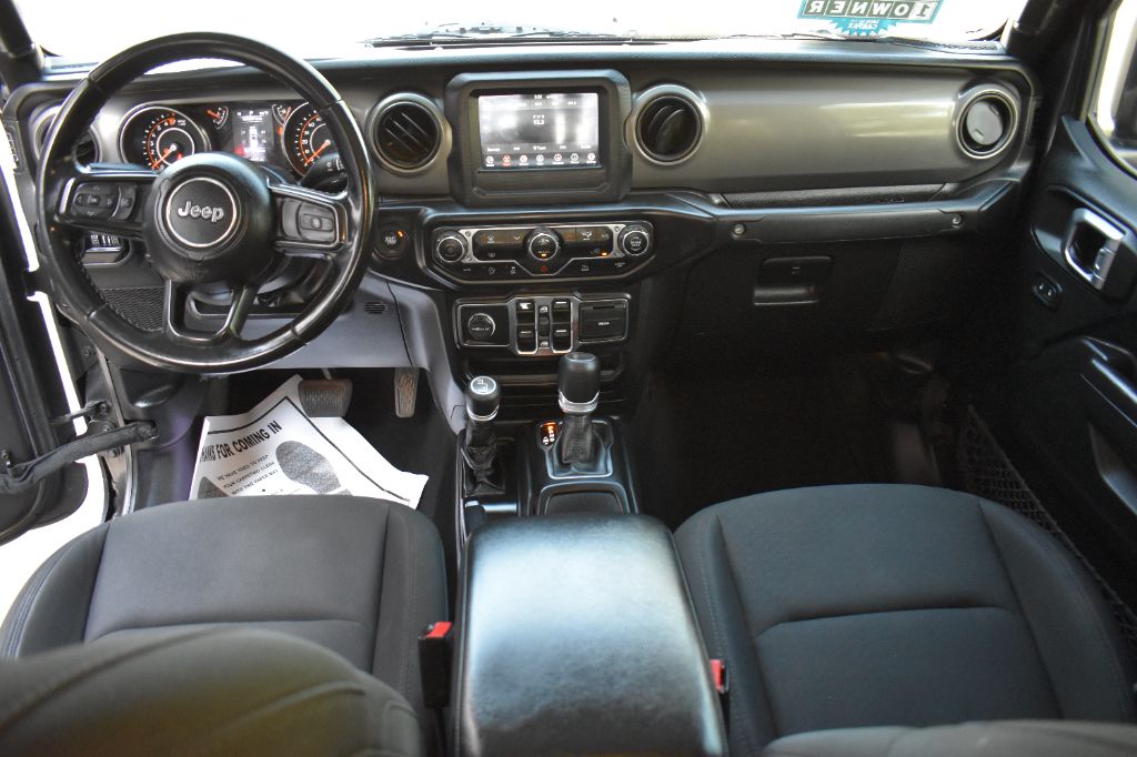 Jeep Gladiator photo 12