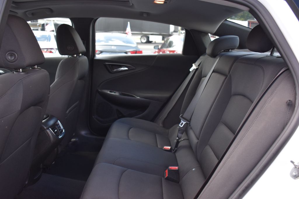 Chevrolet Malibu photo 10