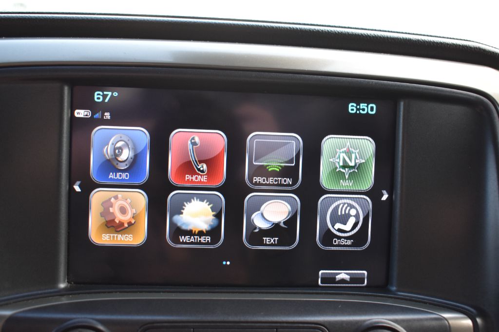 Chevrolet Silverado photo 16