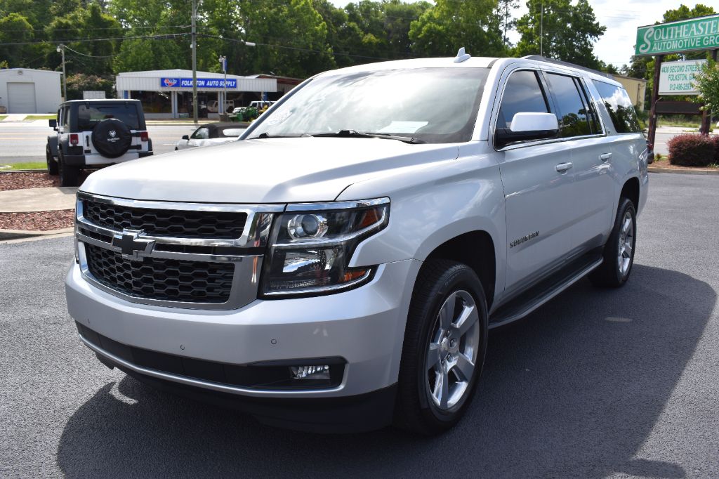 2019 Chevrolet Suburban 2WD 1500 LT's photo