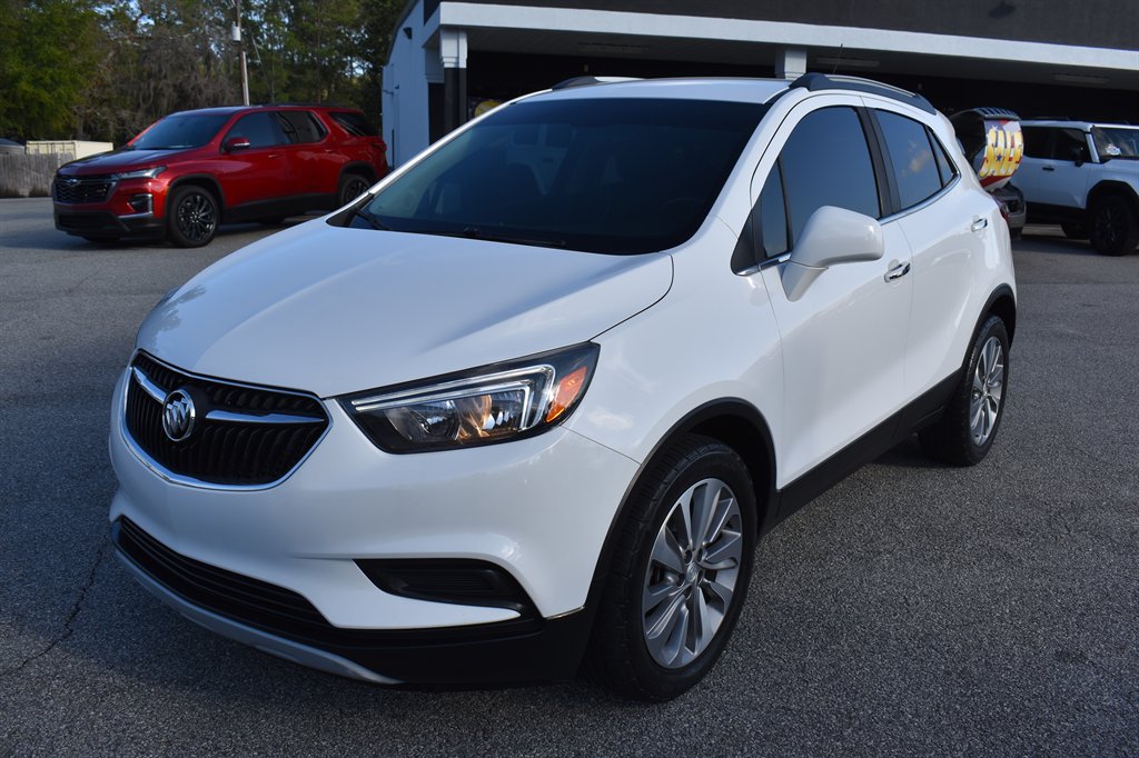 2020 Buick Encore Preferred's photo