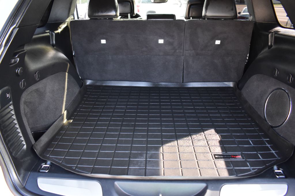 Jeep Grand Cherokee photo 13