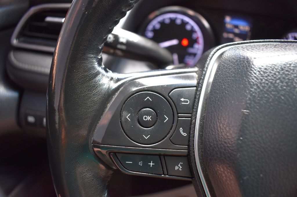 Toyota Camry photo 18