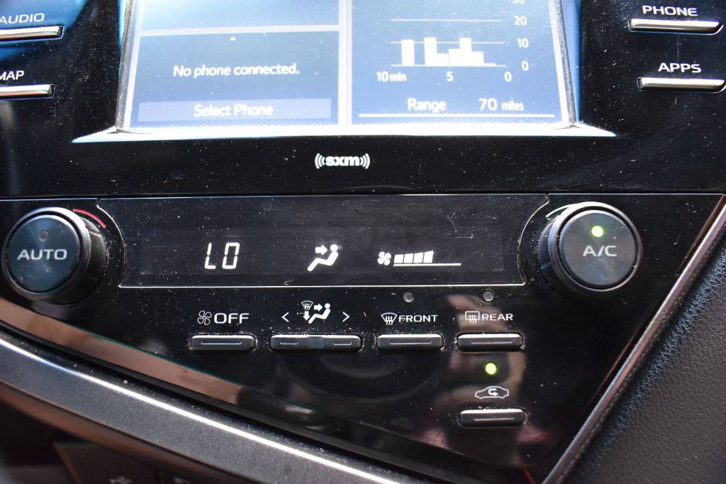 Toyota Camry photo 16