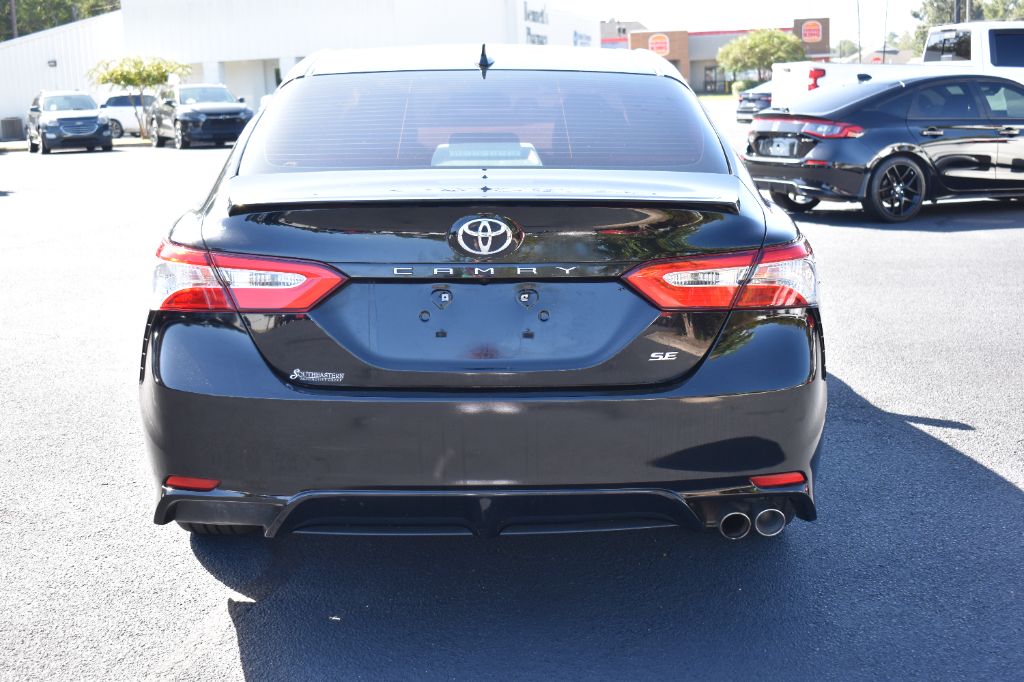 Toyota Camry photo 6