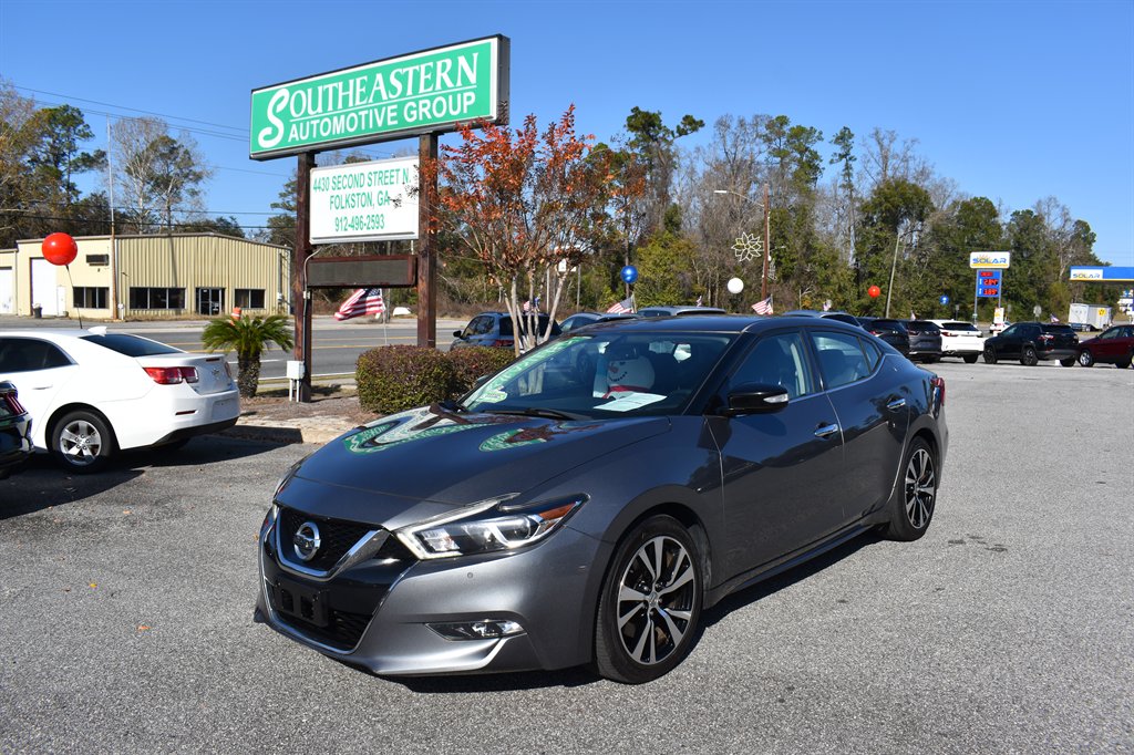 2018 Nissan Maxima SV's photo