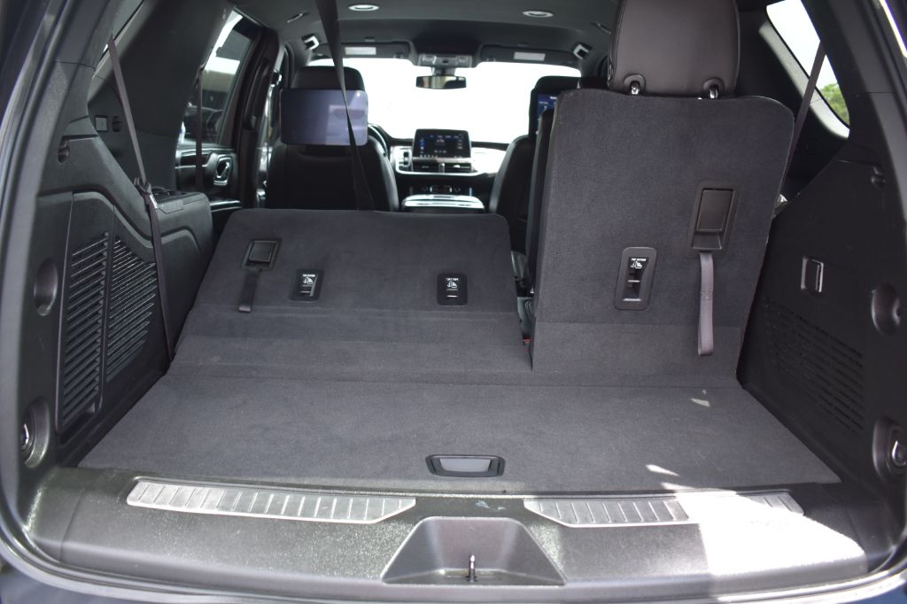 2021 Chevrolet Tahoe Z71 - Photo 12