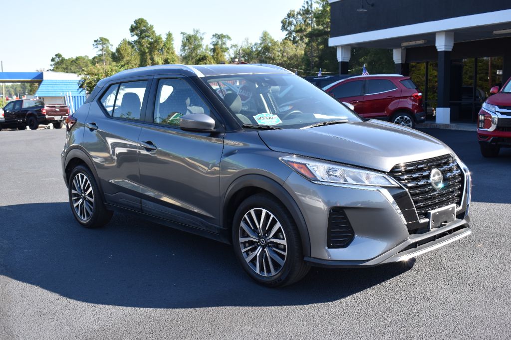 Nissan Kicks photo 3