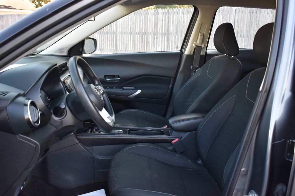 Nissan Kicks photo 9
