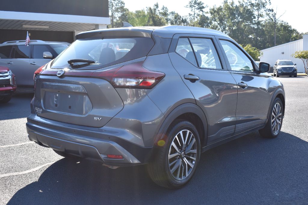 Nissan Kicks photo 5