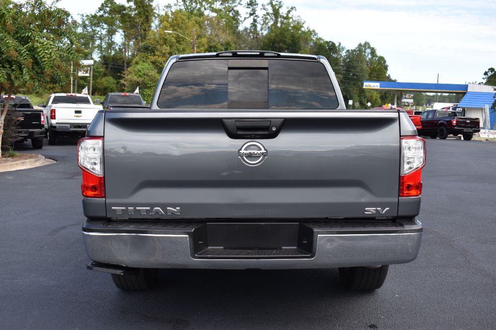 Nissan Titan photo 6