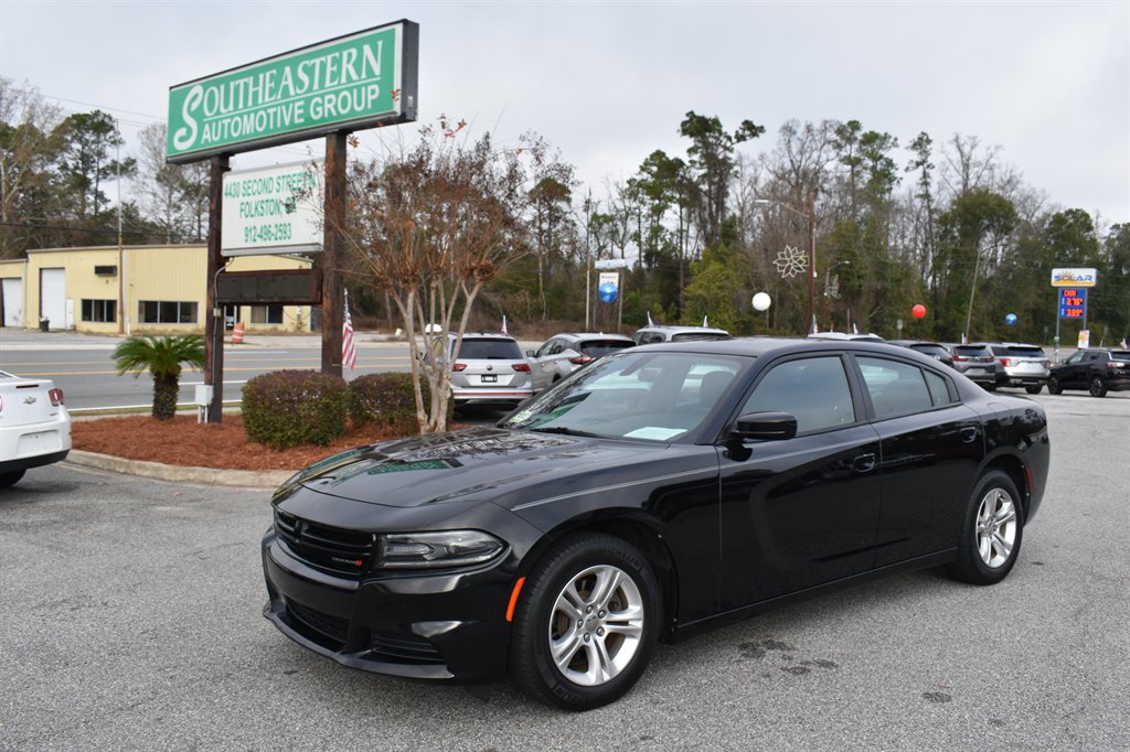 2019 Dodge Charger SXT's photo