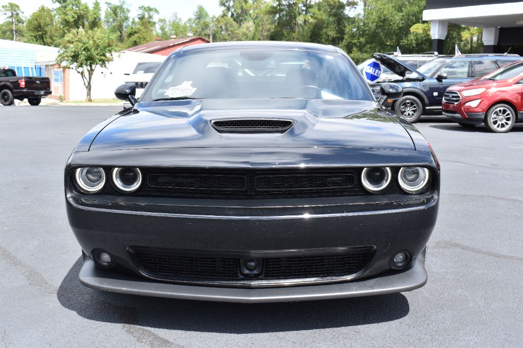 Dodge Challenger photo 2