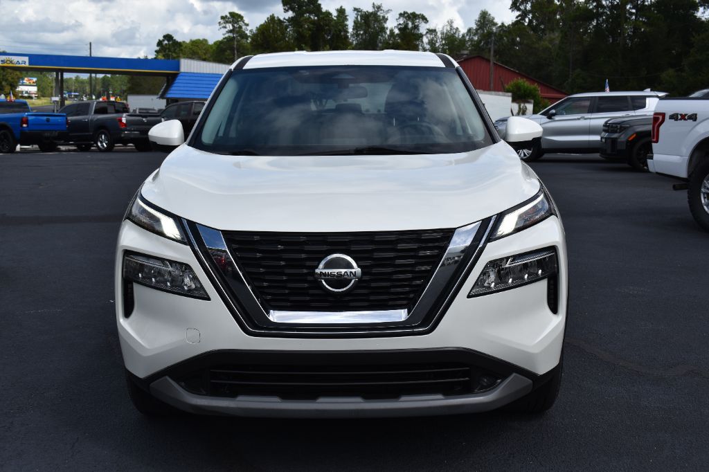 Nissan Rogue photo 2