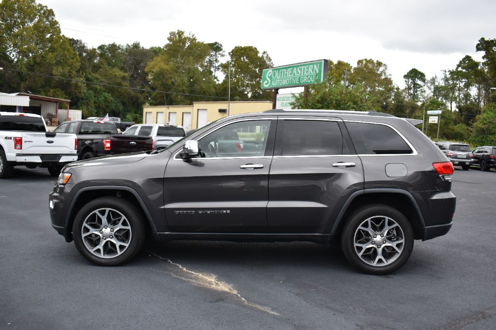 Jeep Grand Cherokee photo 8