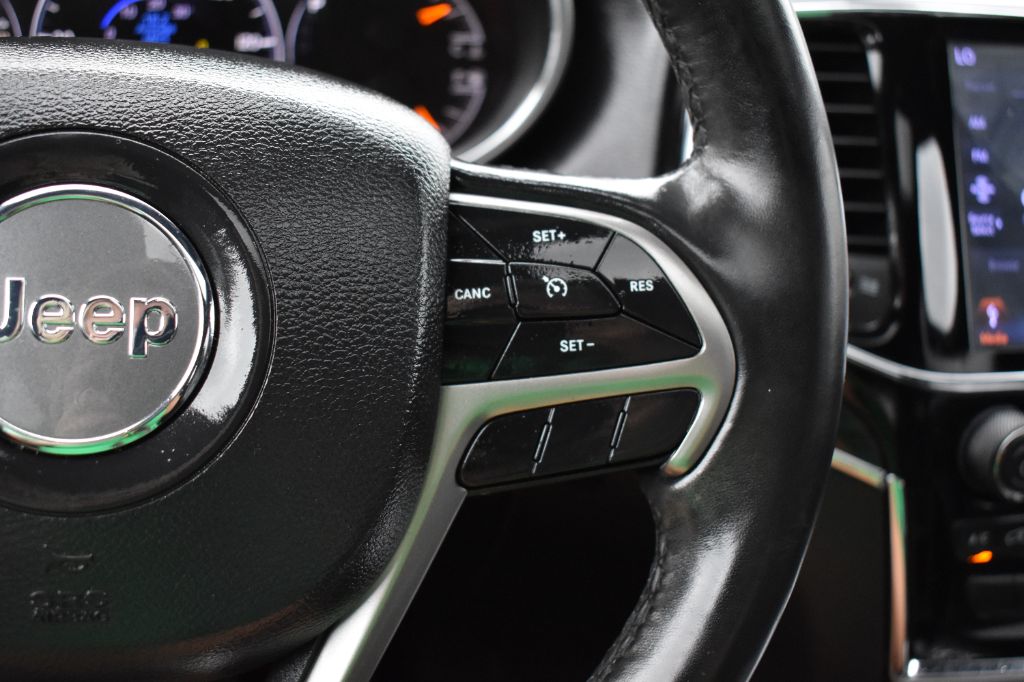 Jeep Grand Cherokee photo 20