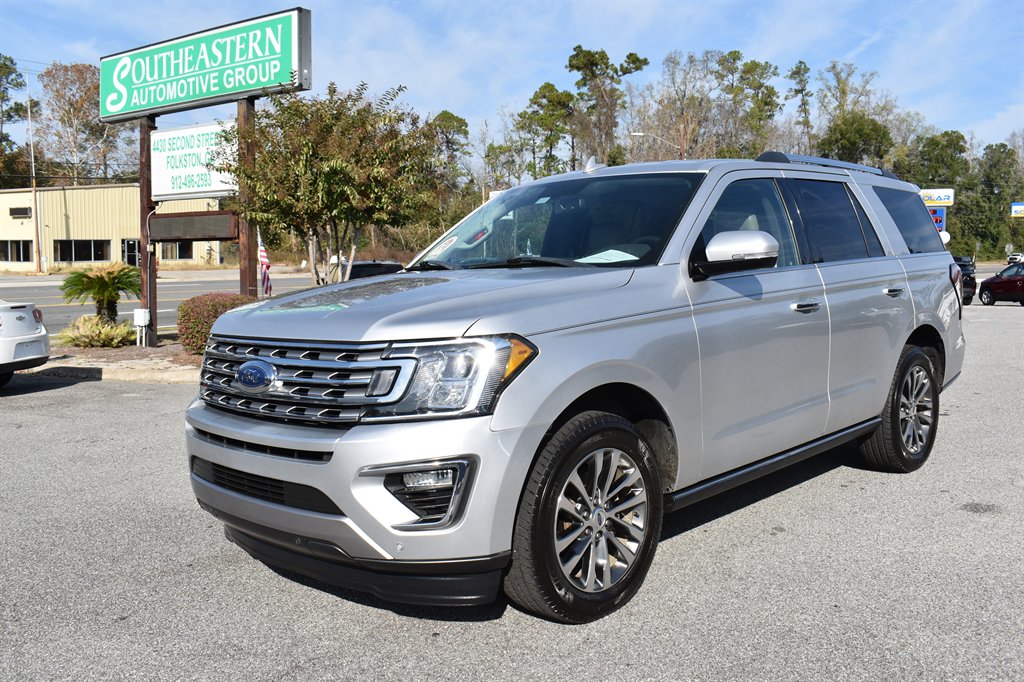 2018 Ford Expedition Limited's photo