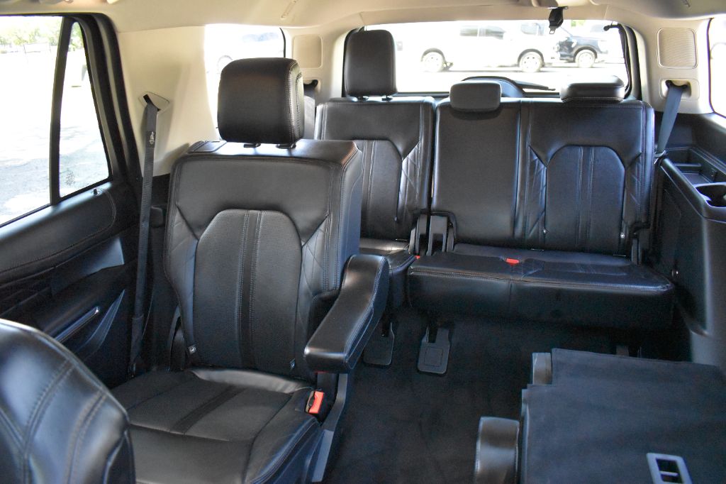 2020 Ford Expedition Platinum - Photo 11