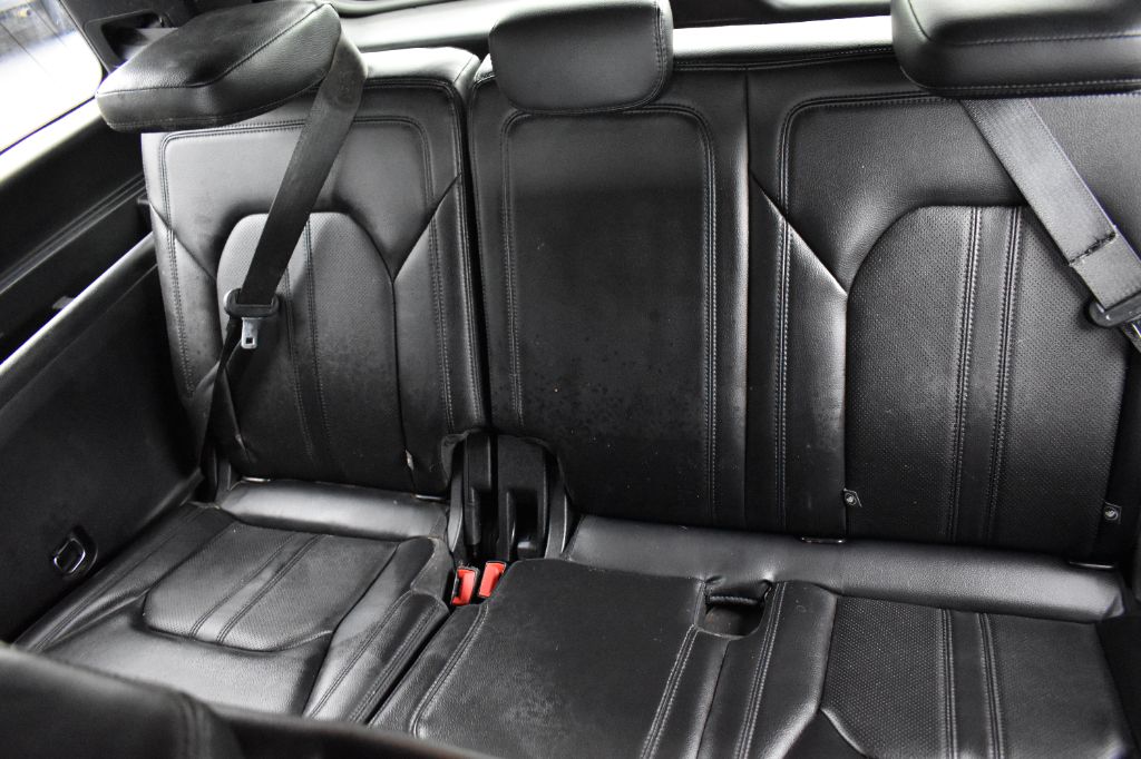 Ford Expedition photo 11