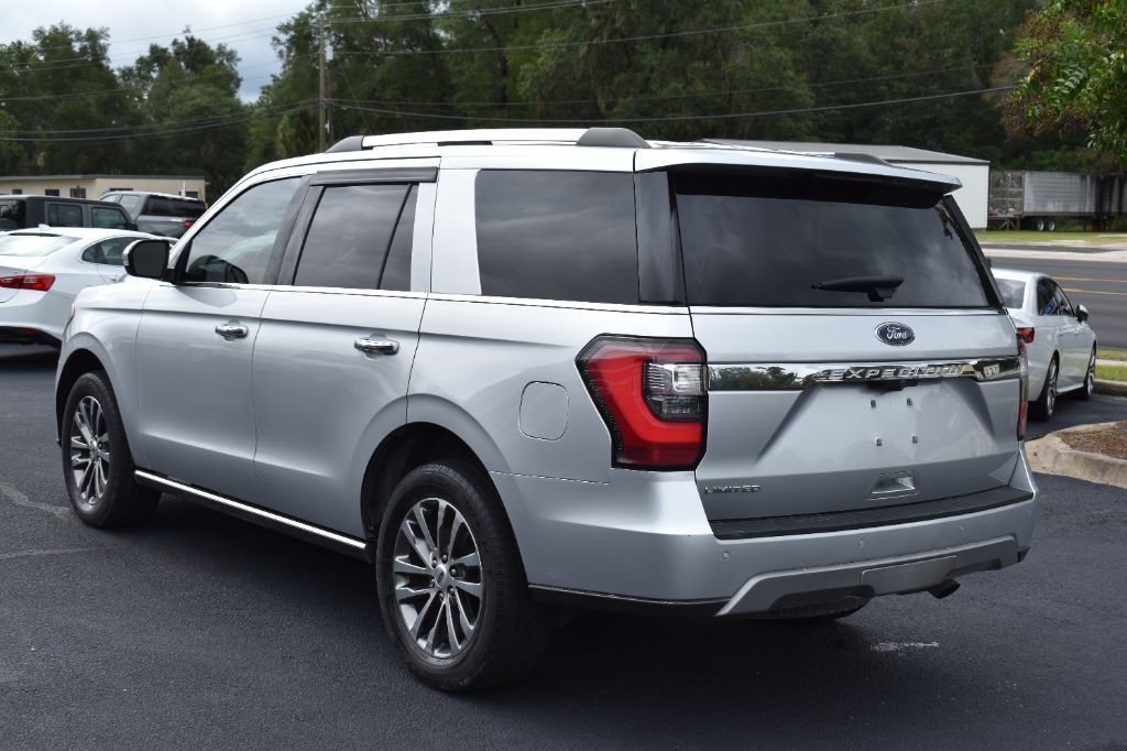 Ford Expedition photo 7