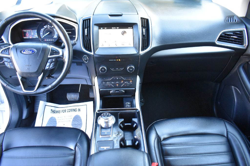 Ford Edge photo 11