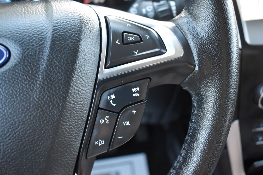 Ford Edge photo 18