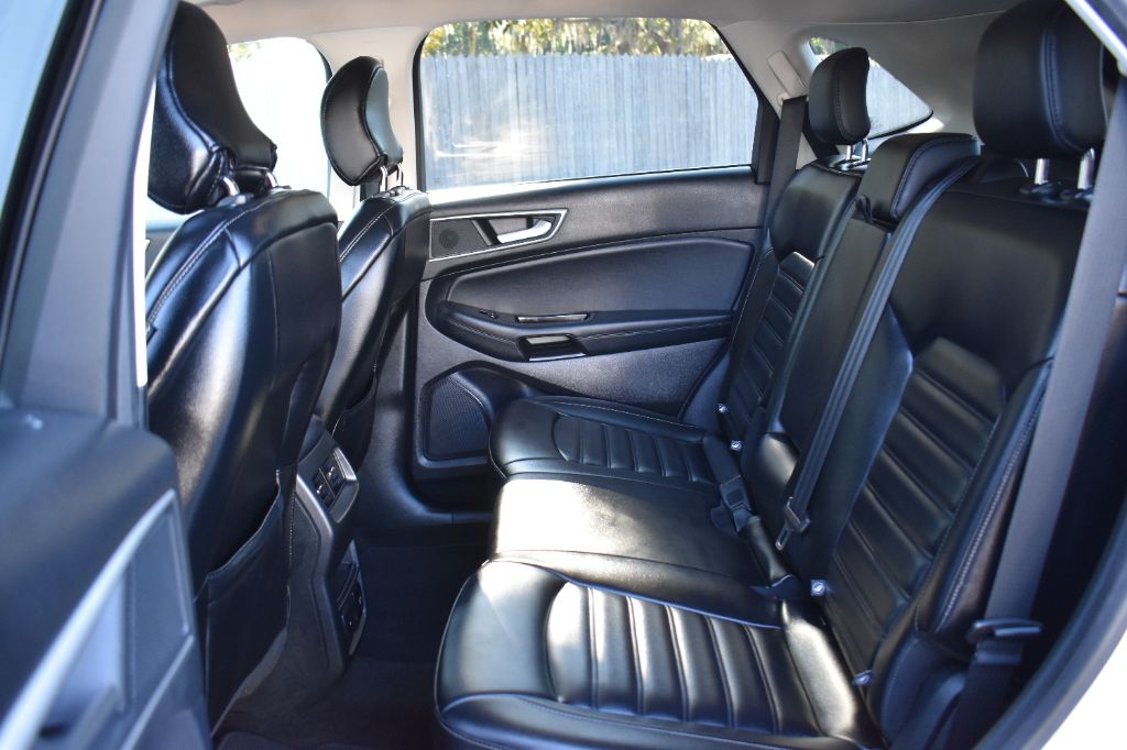 Ford Edge photo 10