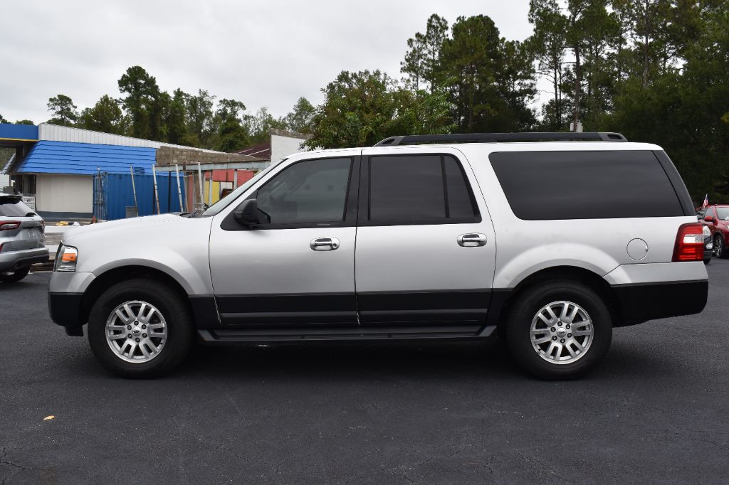 Ford Expedition EL photo 8