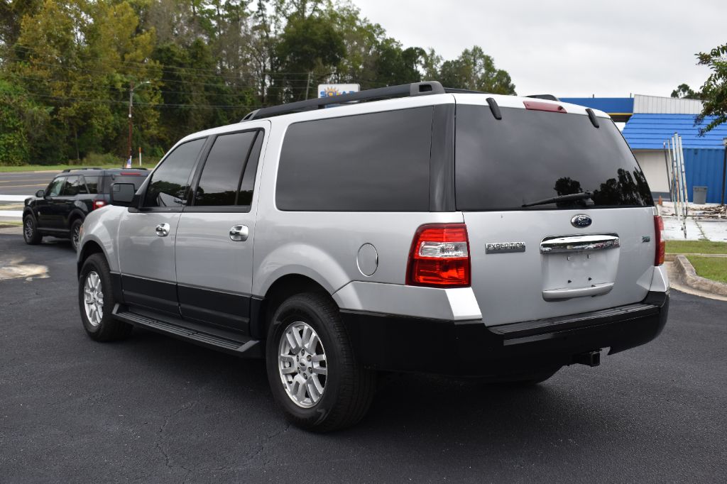 Ford Expedition EL photo 7