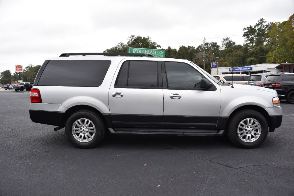 Ford Expedition EL photo 4