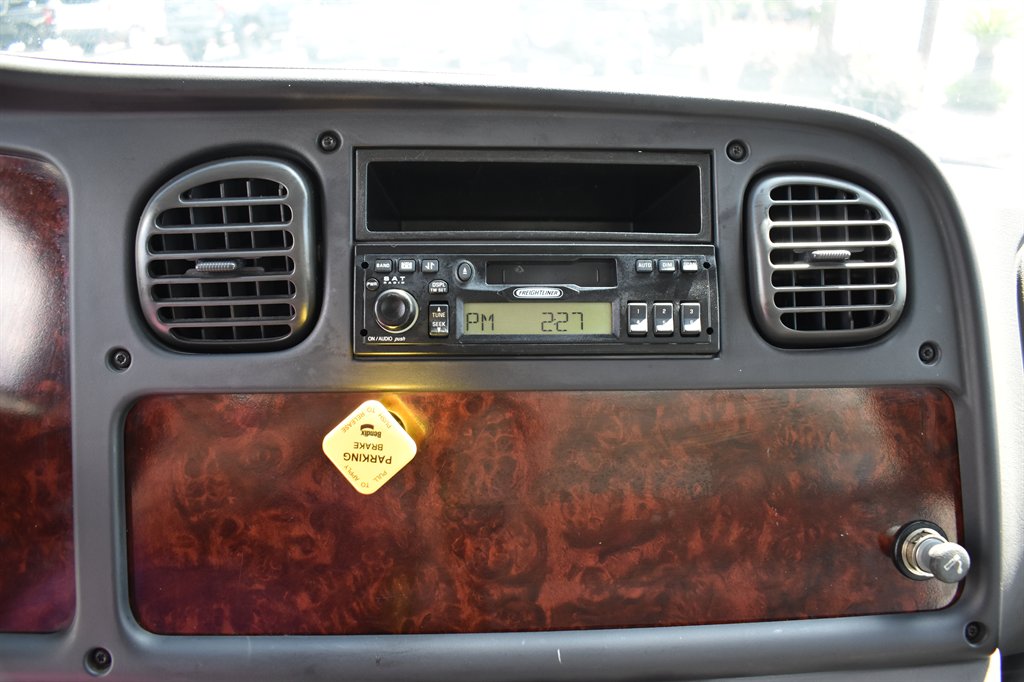 Freightliner M2 photo 17